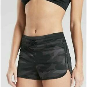 NWT Athleta Freestyle Camo Surge short size L black Camo